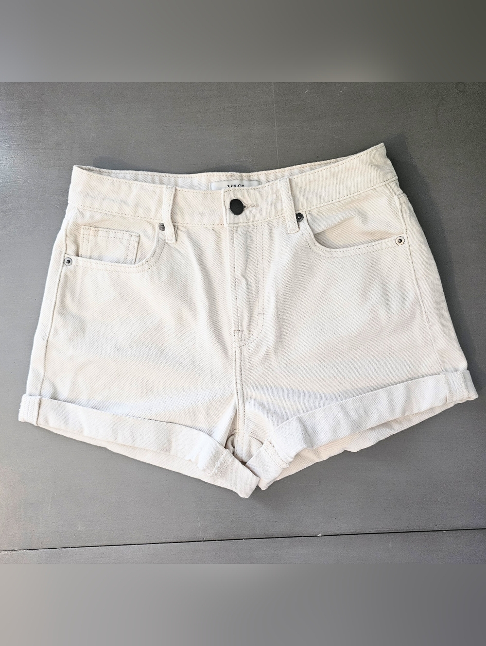 Vici White Demim Shorts High-Rise XS Rolled / Cuffed Hem